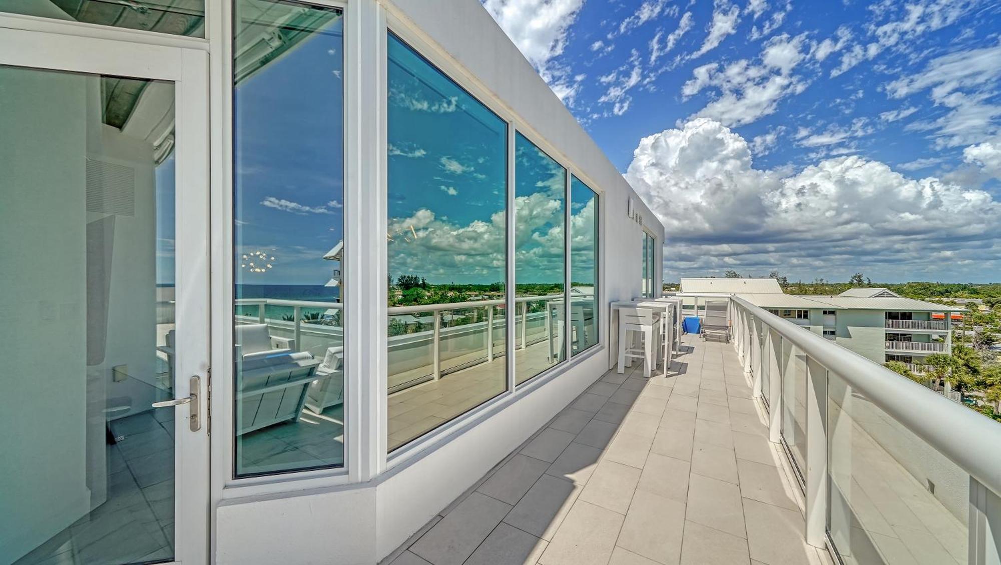 Ten35 Seaside Rentals Сиеста Кий Екстериор снимка