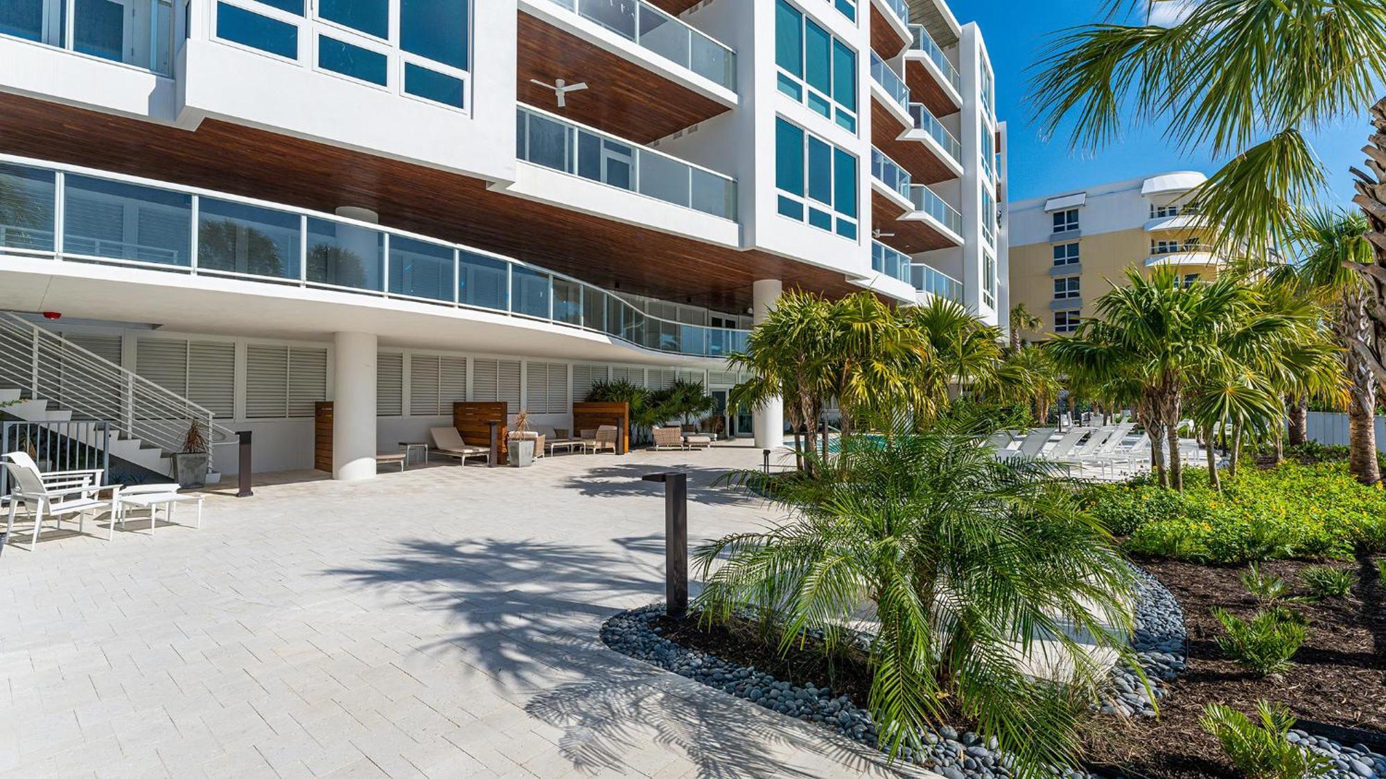Ten35 Seaside Rentals Сиеста Кий Екстериор снимка